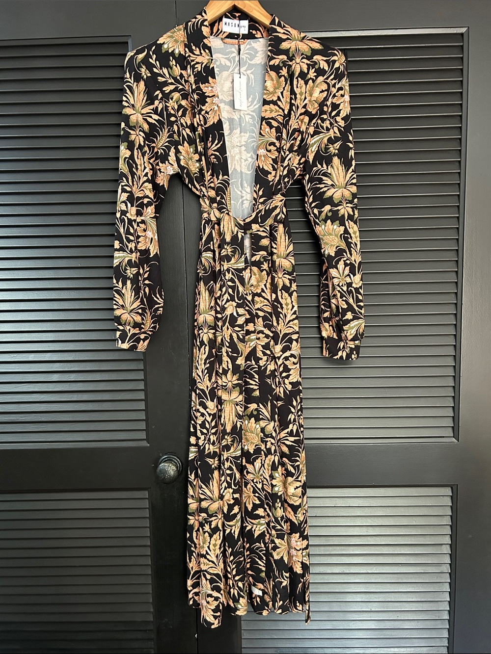 MASONgrey Black Floral Robe with Long Sleeves, Ultra Soft, Size Large, NWT